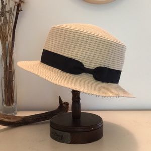 Boater hat